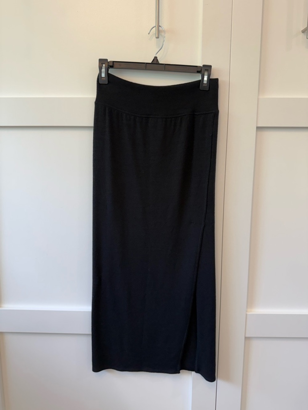 WILFRED FREE Stretchy Black Pencil Skirt with Side Slit
